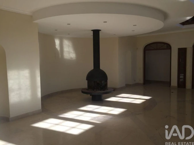 Moradia T7 para Venda em Queluz e Belas Foto 5