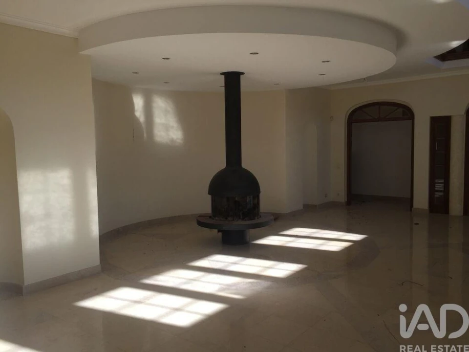 Moradia T7 para Venda em Queluz e Belas Foto 5