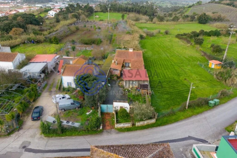 Moradia T2 para Venda em Caldas da Rainha - Santo Onofre e Serra do Bouro Foto 1