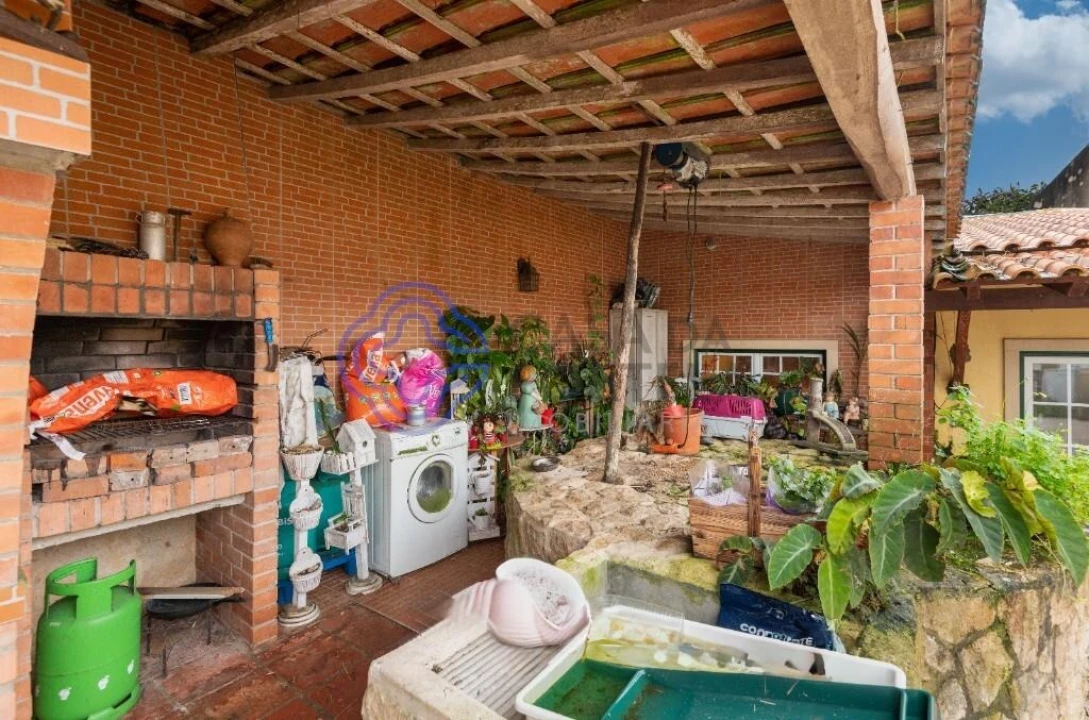 Moradia T2 para Venda em Caldas da Rainha - Santo Onofre e Serra do Bouro Foto 13