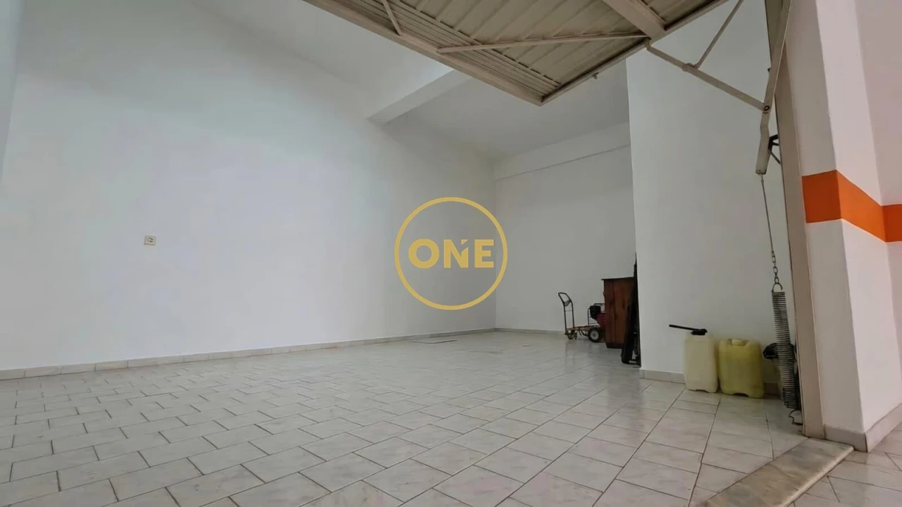 Garagem para Venda em Massamá e Monte Abraão Foto 6