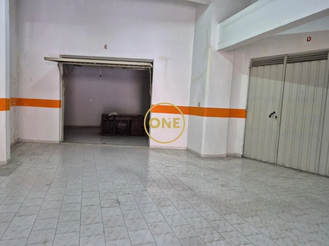 Garagem para Venda em Massamá e Monte Abraão Foto 7