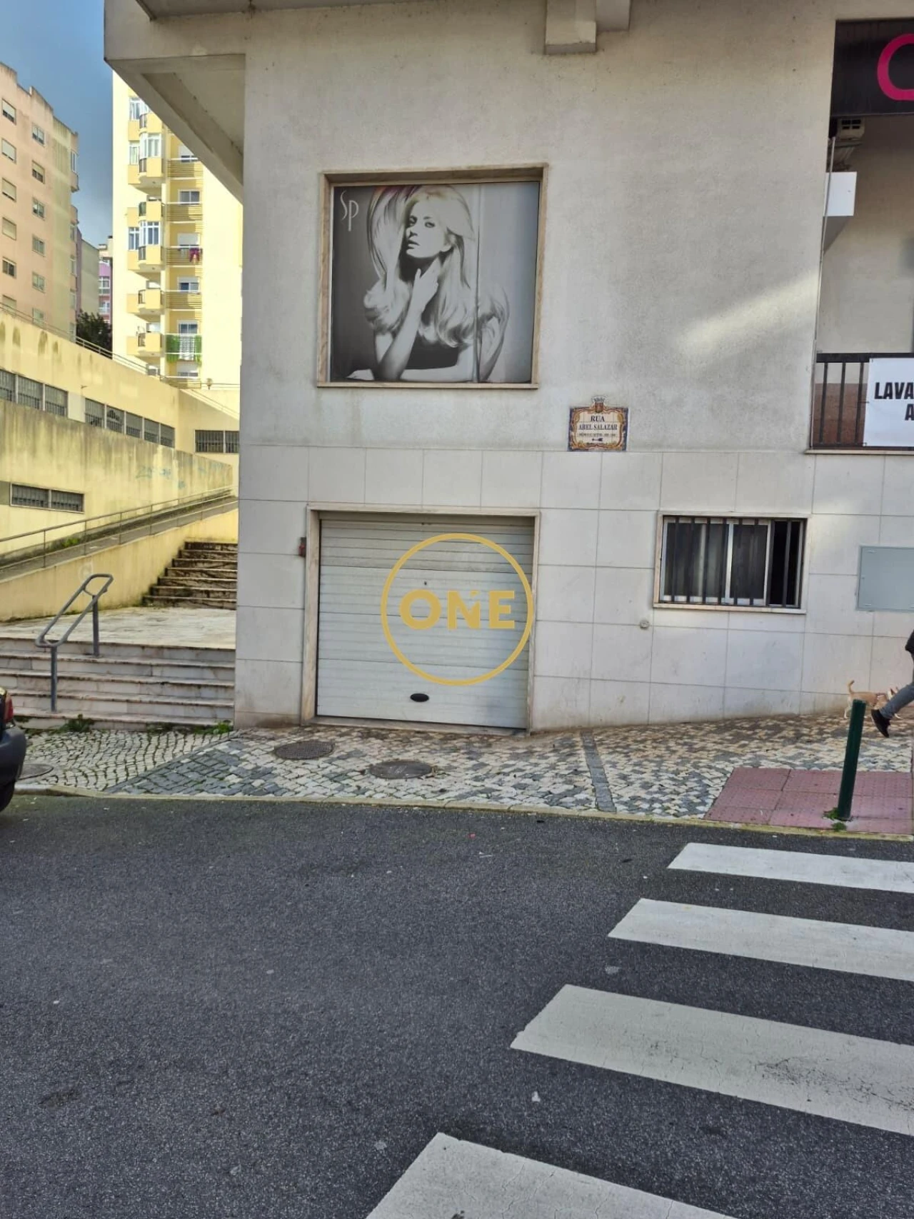 Garagem para Venda em Massamá e Monte Abraão Foto 1