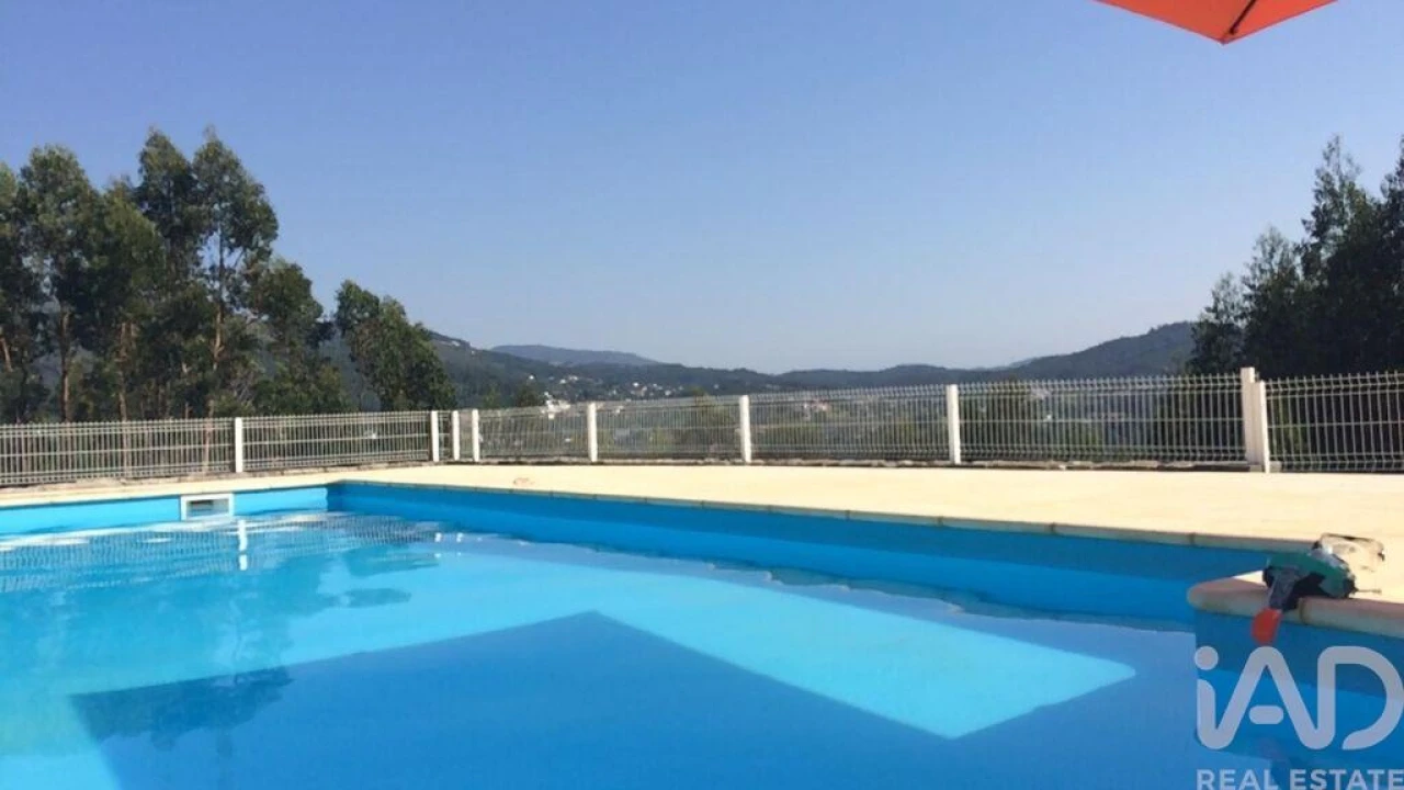 Moradia T3 para Arrendamento em Refoios do Lima Foto 2