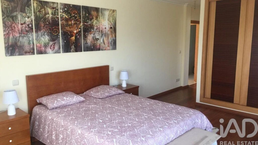 Moradia T3 para Arrendamento em Refoios do Lima Foto 9