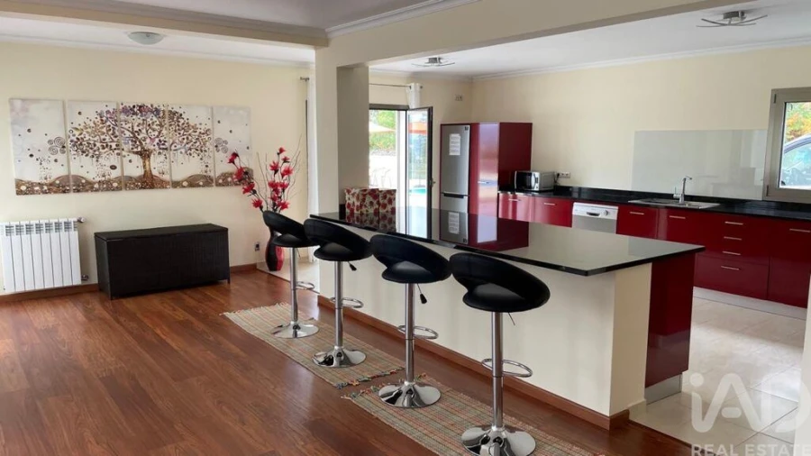 Moradia T3 para Arrendamento em Refoios do Lima Foto 5