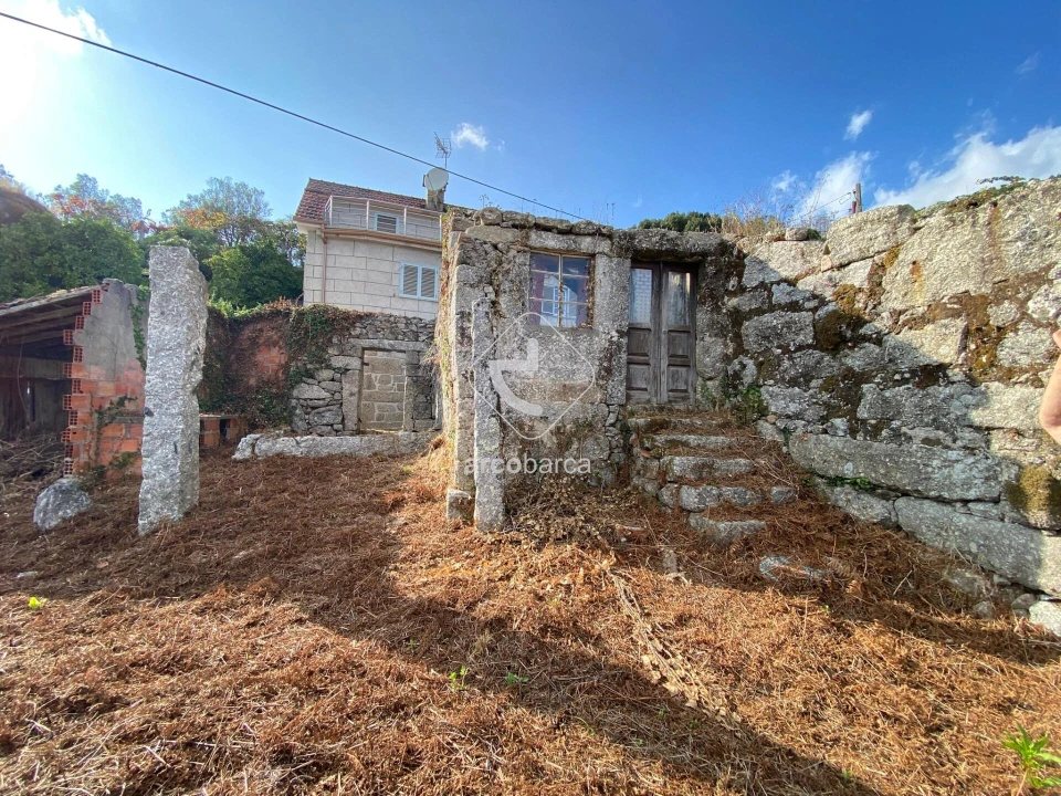 Moradia T2 para Venda em Monte Redondo Foto 18