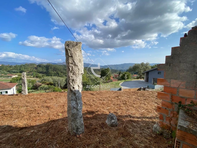 Moradia T2 para Venda em Monte Redondo Foto 8