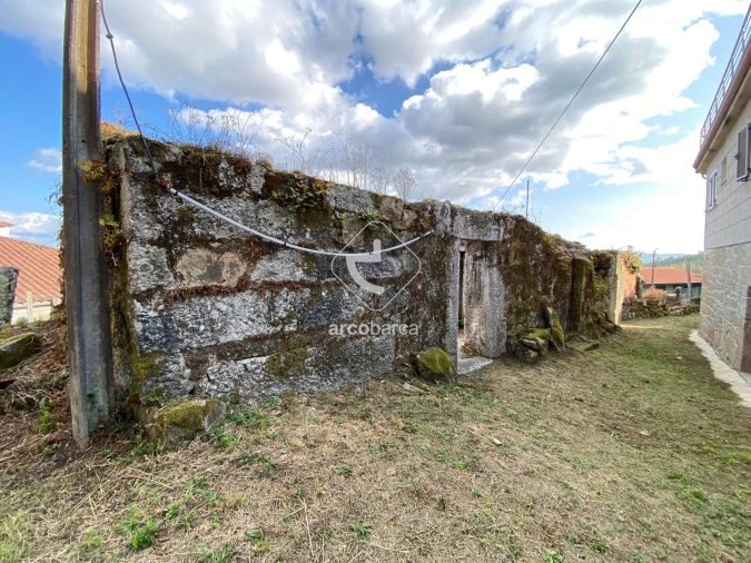 Moradia T2 para Venda em Monte Redondo Foto 21