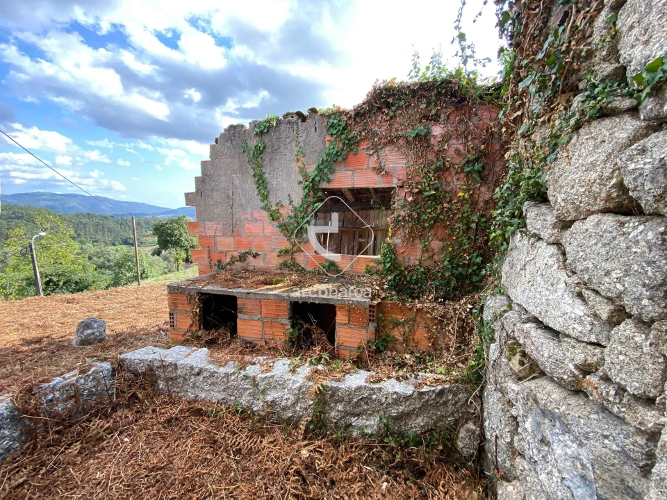 Moradia T2 para Venda em Monte Redondo Foto 7