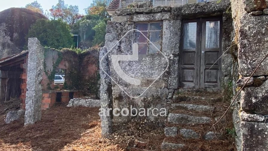 Moradia T2 para Venda em Monte Redondo