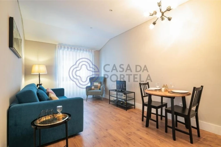 Apartamento T1 para Venda em Cedofeita, Santo Ildefonso, Sé, Miragaia, São Nicolau e Vitória Foto 4