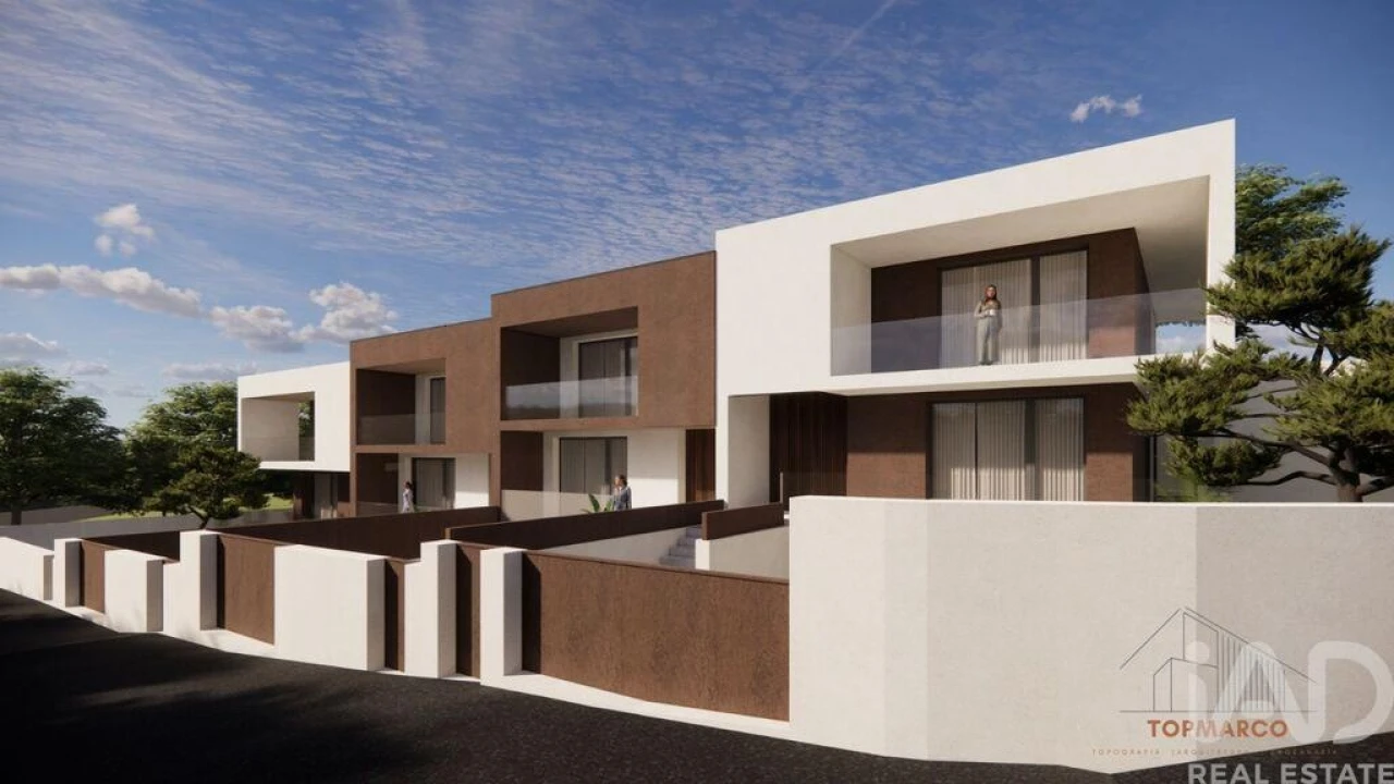 Moradia T3 para Venda em Avessadas e Rosém Foto 3