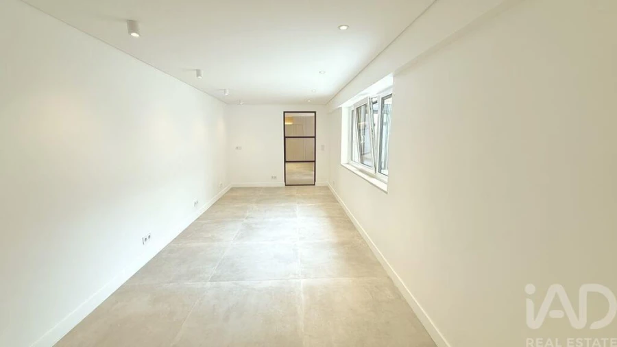 Apartamento T2 para Venda em Misericórdia Foto 7