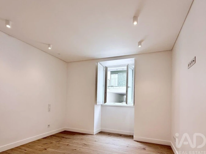 Apartamento T2 para Venda em Misericórdia Foto 10