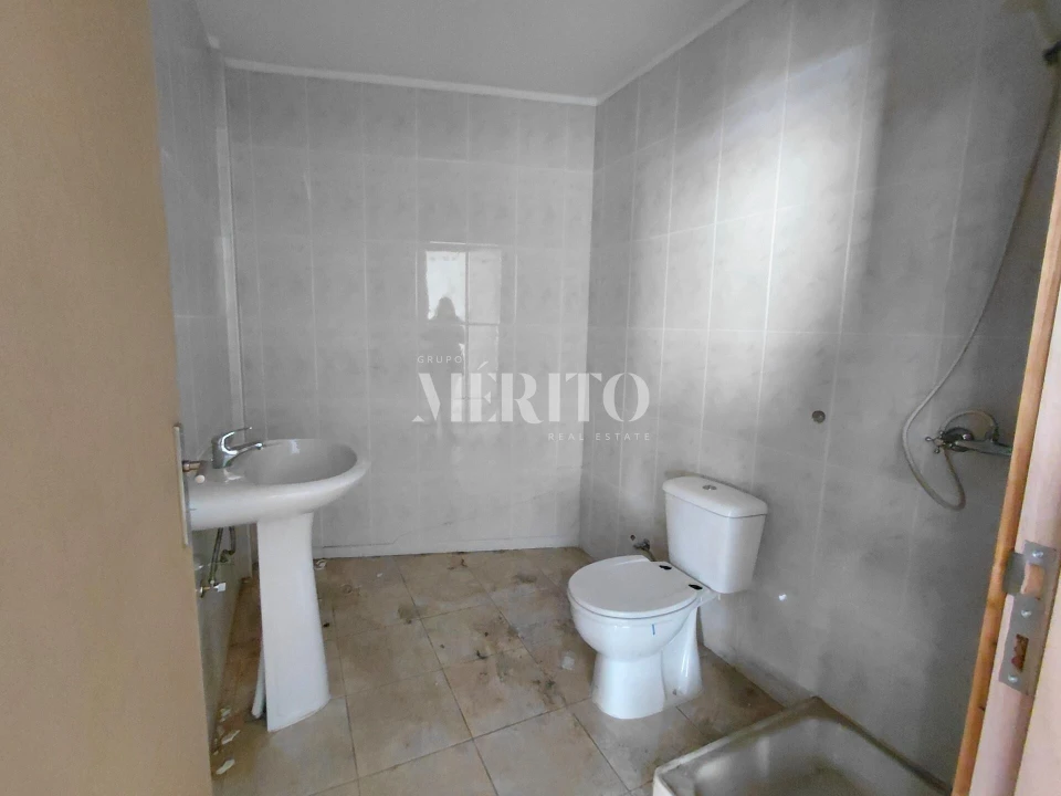 Garagem para Venda em Barcelos, V.Boa, V.Frescainha Foto 8