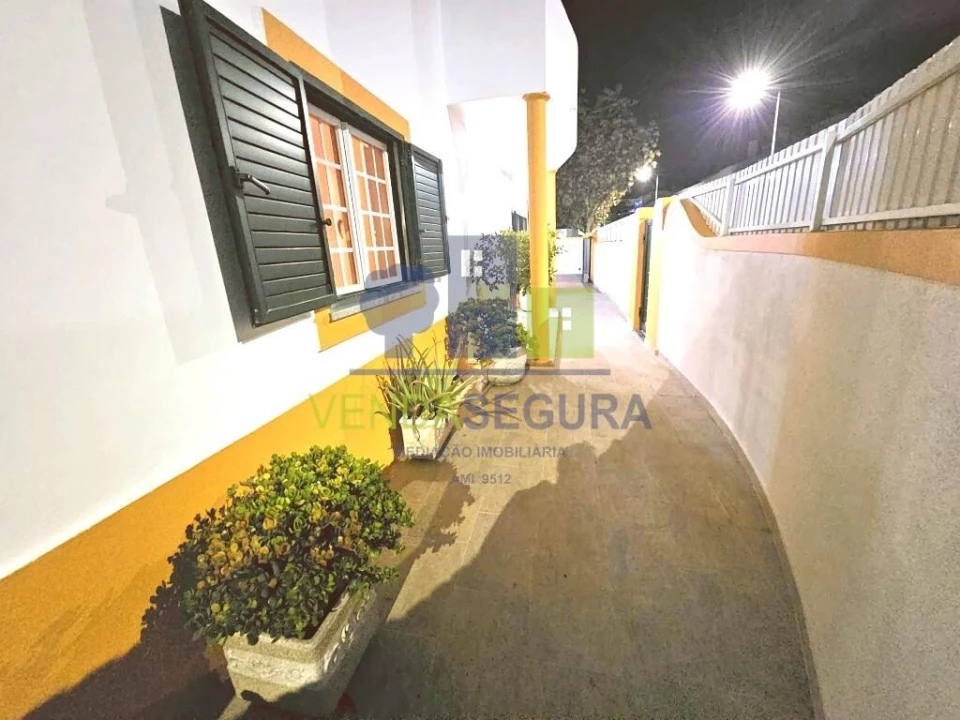 Moradia T4 para Venda em Beja (Salvador e Santa Maria da Feira) Foto 38