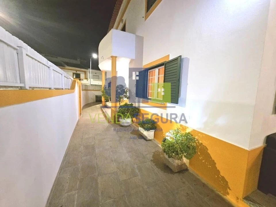 Moradia T4 para Venda em Beja (Salvador e Santa Maria da Feira) Foto 35