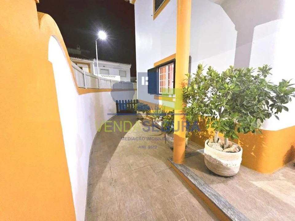 Moradia T4 para Venda em Beja (Salvador e Santa Maria da Feira) Foto 39