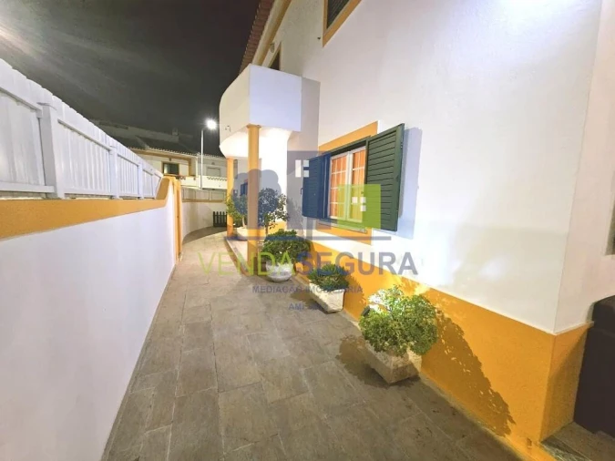 Moradia T4 para Venda em Beja (Salvador e Santa Maria da Feira) Foto 35