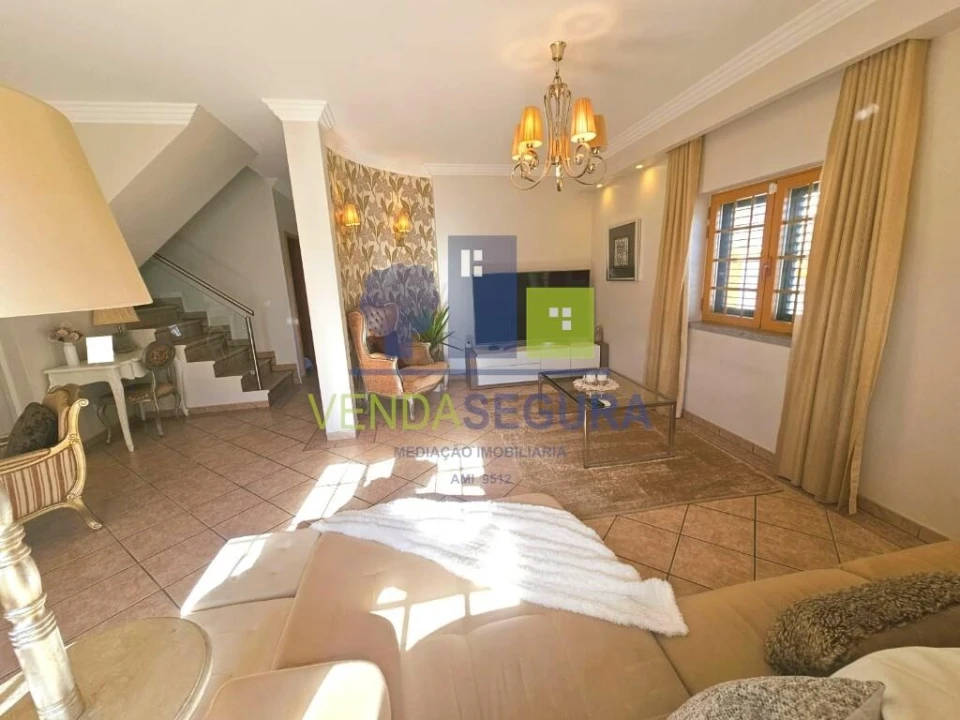 Moradia T4 para Venda em Beja (Salvador e Santa Maria da Feira) Foto 21