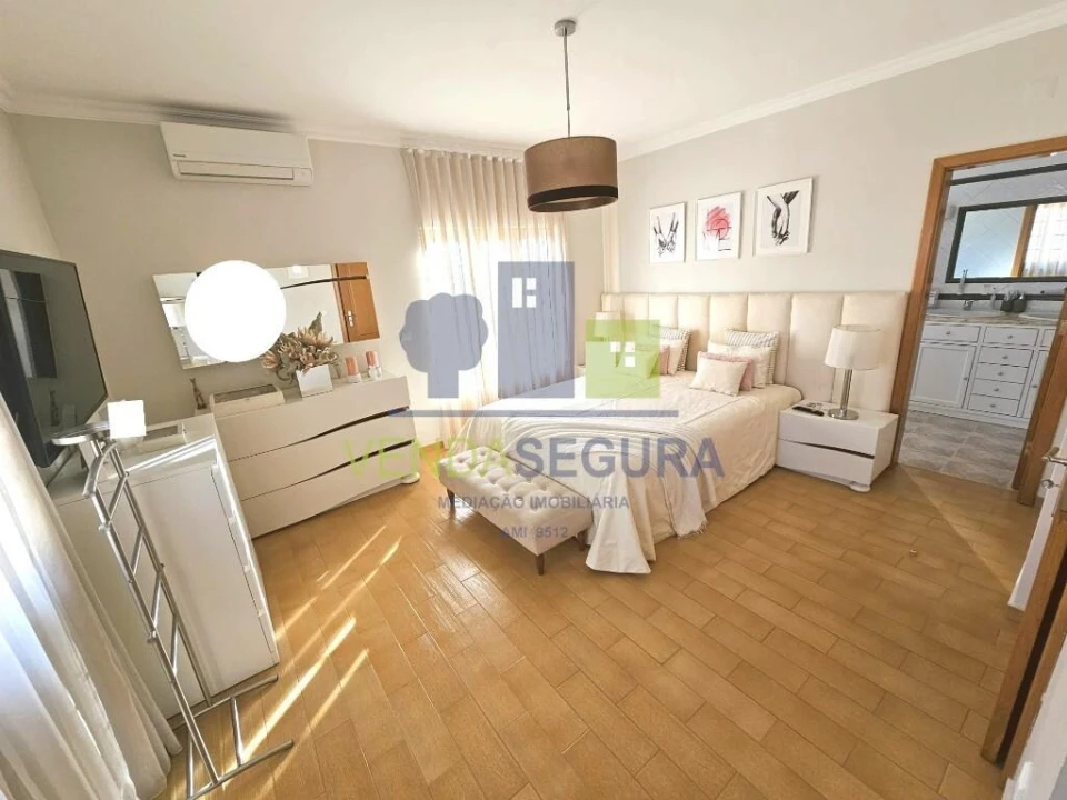 Moradia T4 para Venda em Beja (Salvador e Santa Maria da Feira) Foto 4