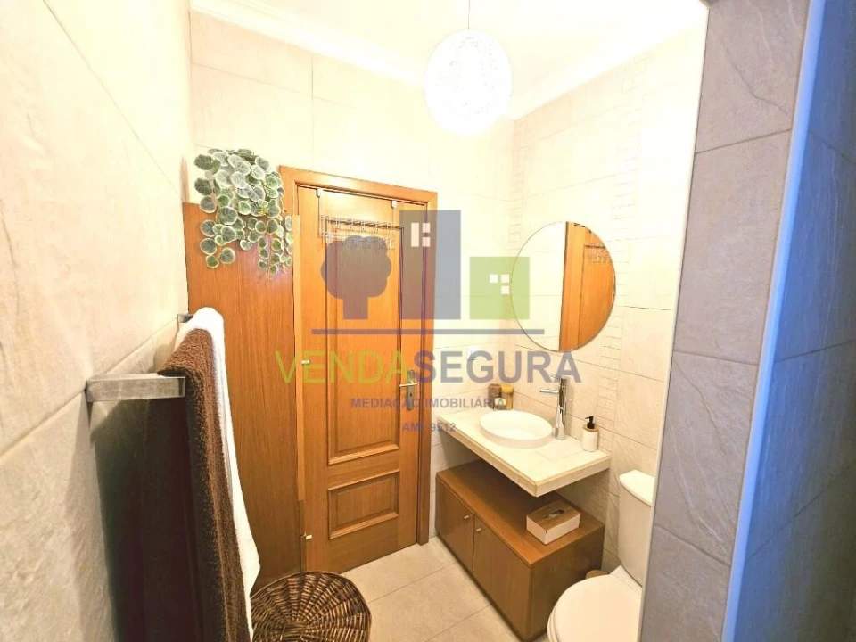 Moradia T4 para Venda em Beja (Salvador e Santa Maria da Feira) Foto 48