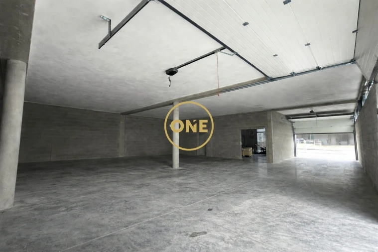 Armazém para Venda em São Vitor (Braga) Foto 3