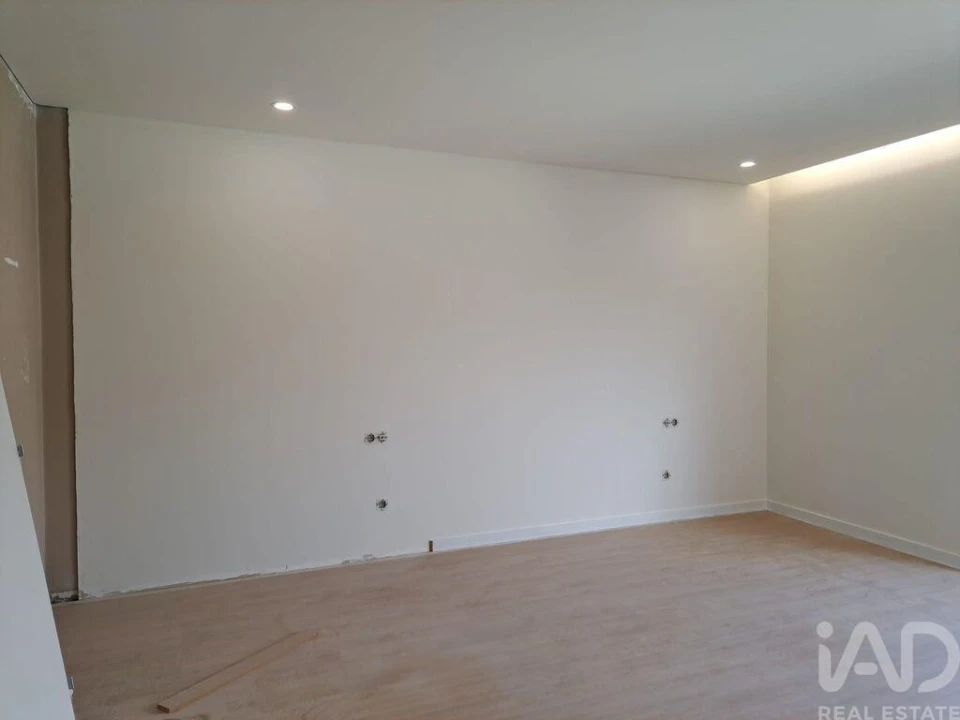 Apartamento T2 para Venda em Paranhos Foto 4