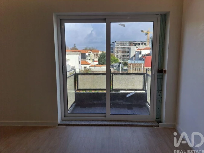 Apartamento T2 para Venda em Paranhos Foto 7