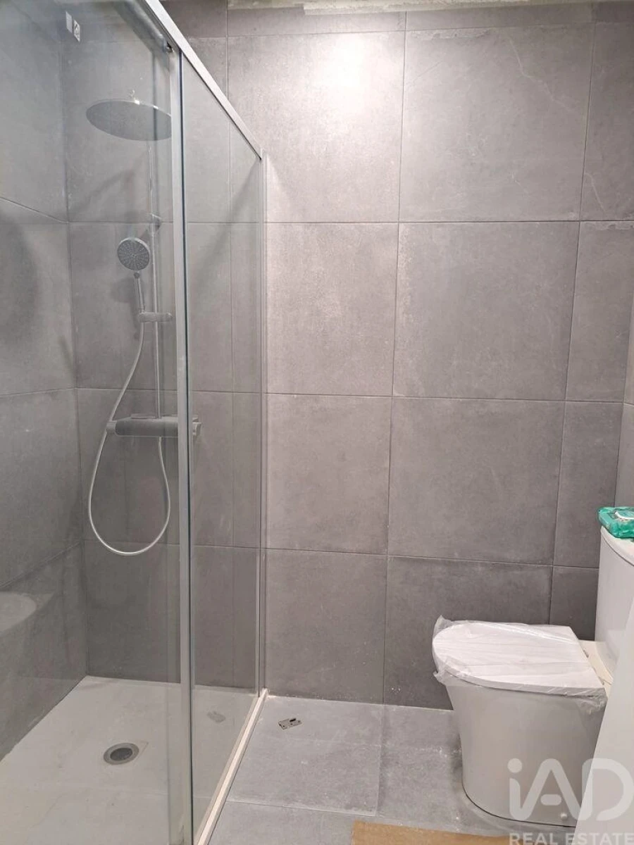 Apartamento T2 para Venda em Paranhos Foto 8