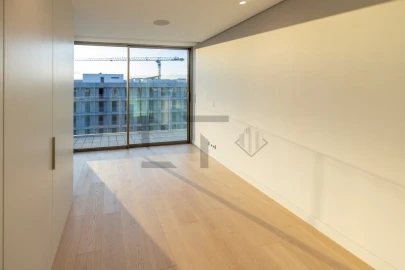 Apartamento T4 para Venda em Avenidas Novas