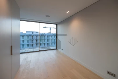 Apartamento T4 para Venda em Avenidas Novas