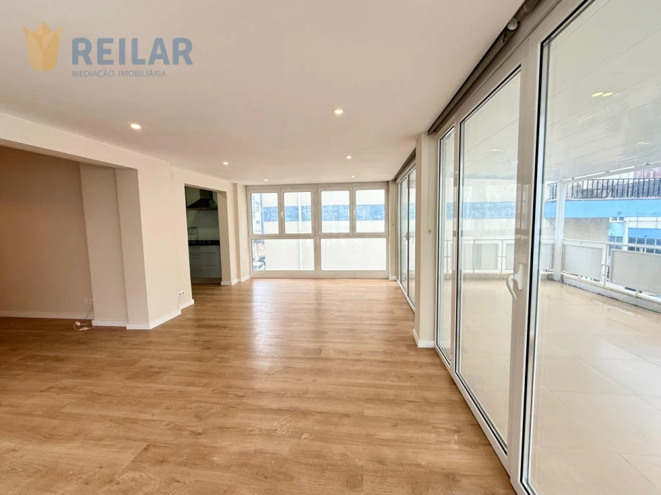 Apartamento T3 para Venda em Odivelas Foto 13