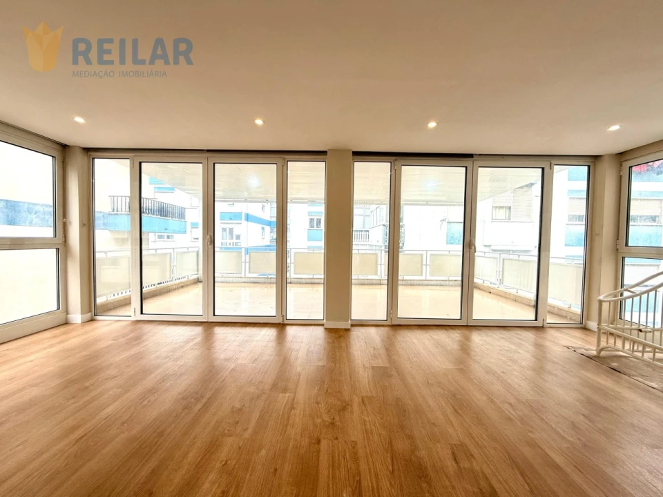 Apartamento T3 para Venda em Odivelas Foto 14