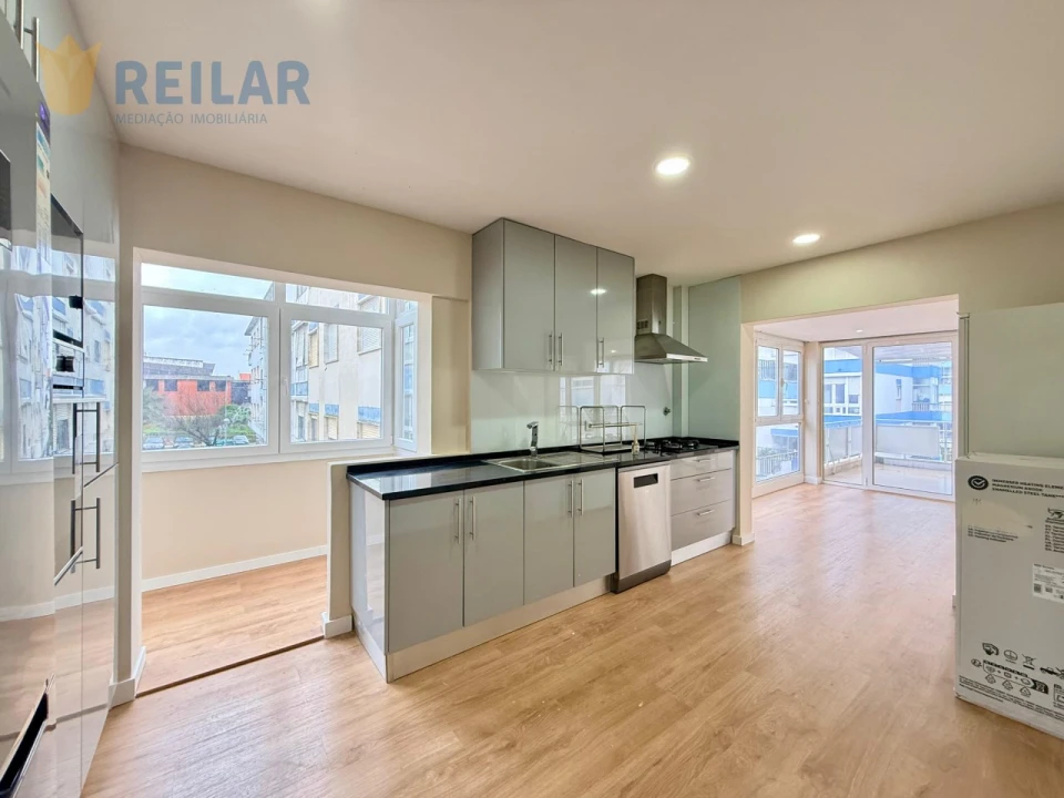 Apartamento T3 para Venda em Odivelas Foto 19