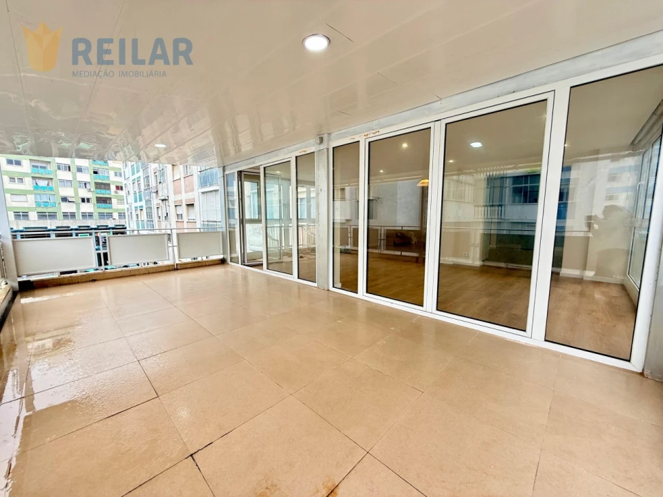 Apartamento T3 para Venda em Odivelas Foto 53