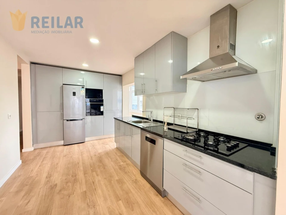 Apartamento T3 para Venda em Odivelas Foto 3