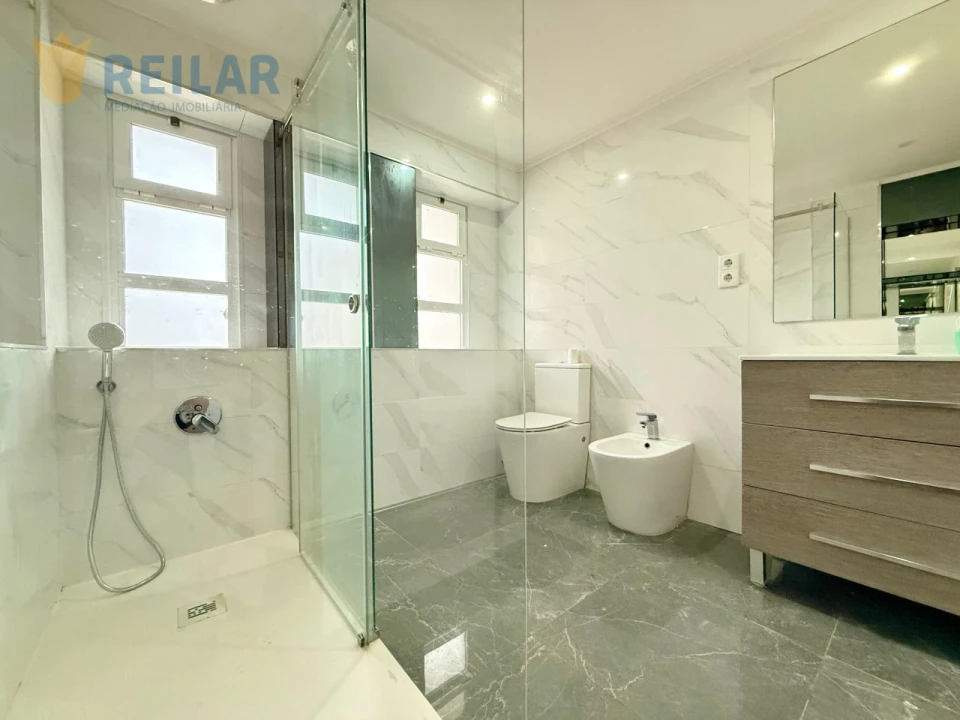 Apartamento T3 para Venda em Odivelas Foto 5