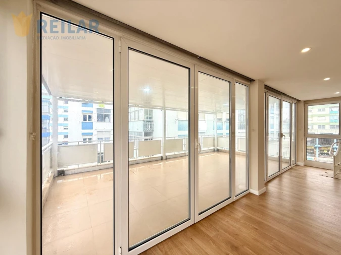 Apartamento T3 para Venda em Odivelas Foto 16