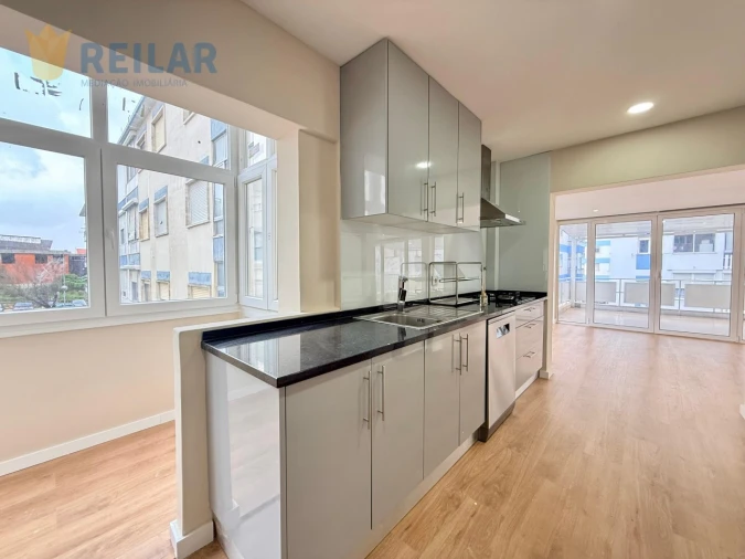 Apartamento T3 para Venda em Odivelas Foto 23