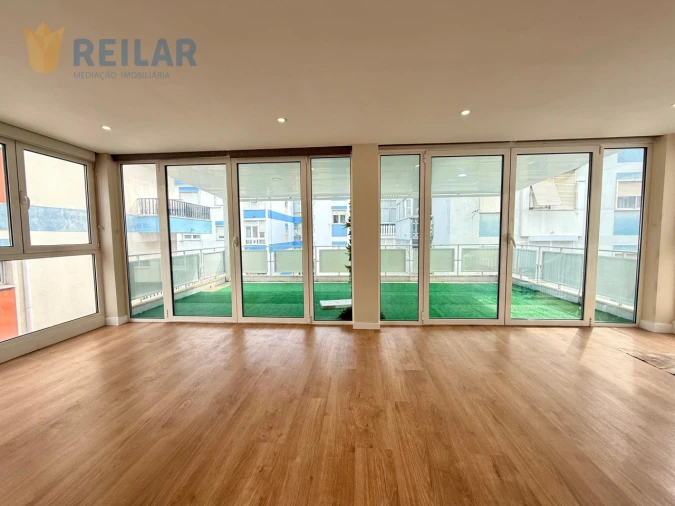 Apartamento T3 para Venda em Odivelas Foto 16