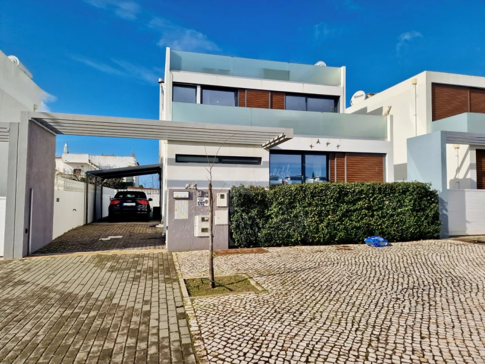 Moradia T3 para Venda em Luz de Tavira e Santo Estêvão Foto 1