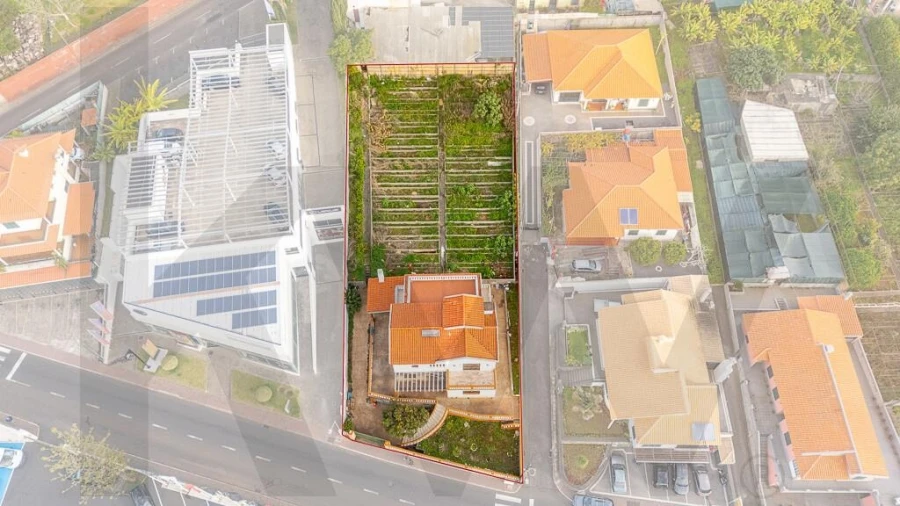 Moradia T55 para Venda em Santo Antonio Foto 1