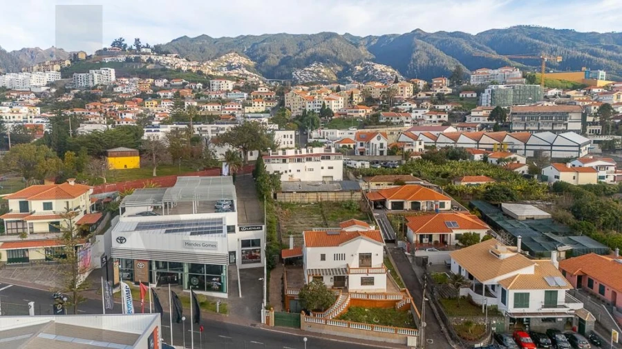 Moradia T55 para Venda em Santo Antonio Foto 8