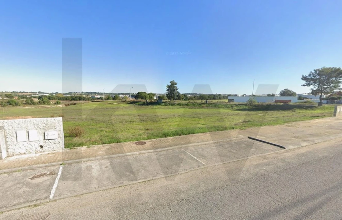 Terreno para Venda em Aveiras de Cima Foto 9