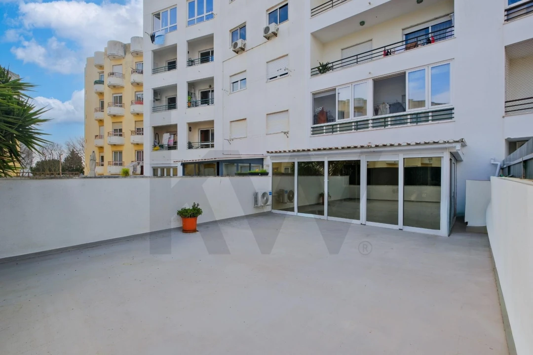 Apartamento T2 para Venda em São Domingos de Rana Foto 1