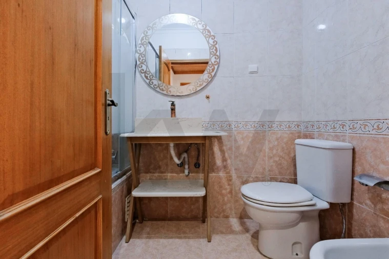 Apartamento T2 para Venda em São Domingos de Rana Foto 23