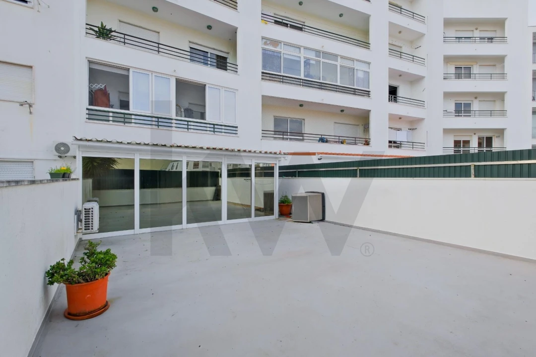 Apartamento T2 para Venda em São Domingos de Rana Foto 2