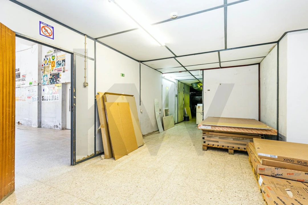 Loja para Venda em Odivelas Foto 11